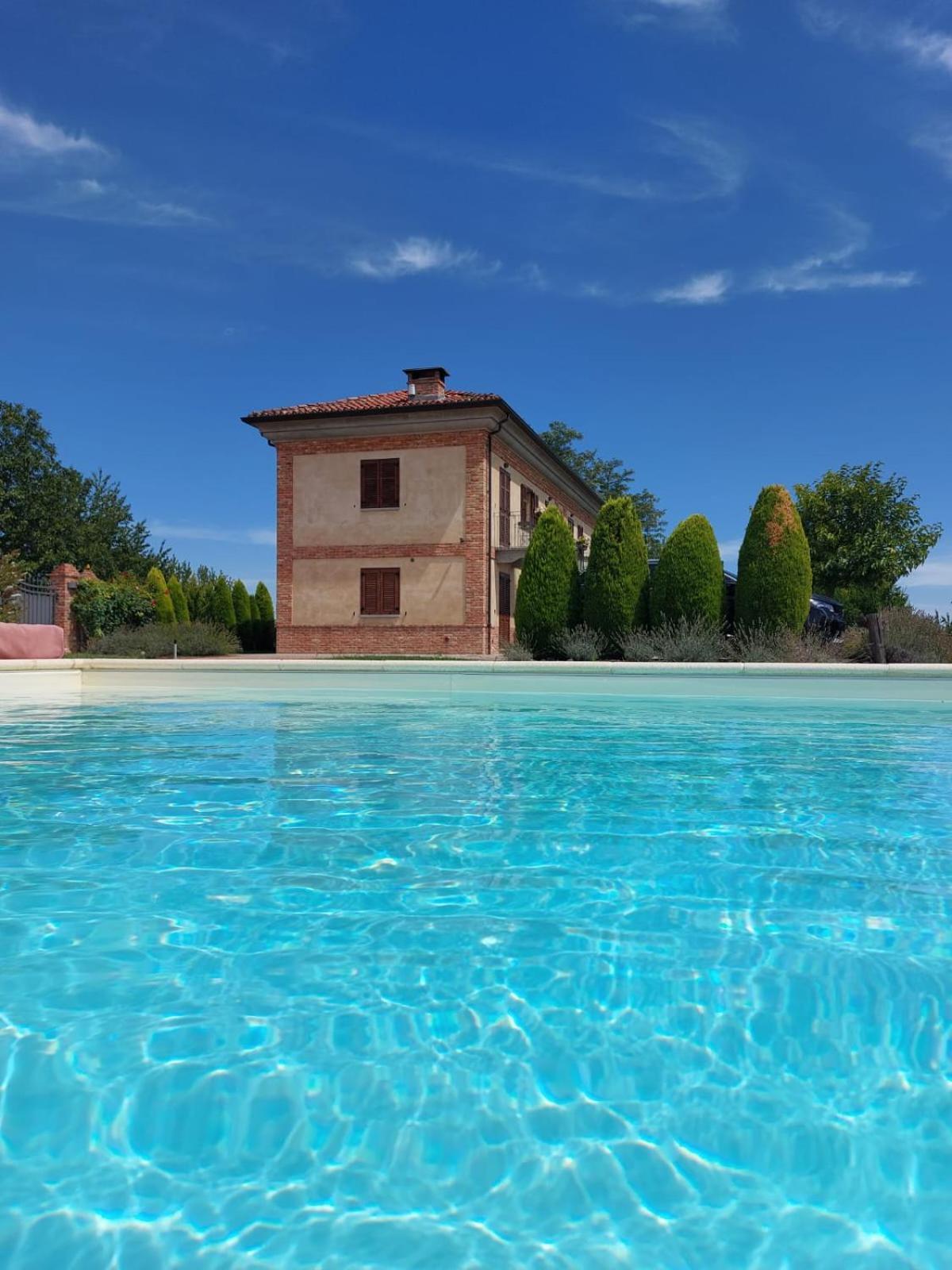 Alta Villa The Countryhouse Adults Only Boutique Bnb Vigliano d'Asti Buitenkant foto