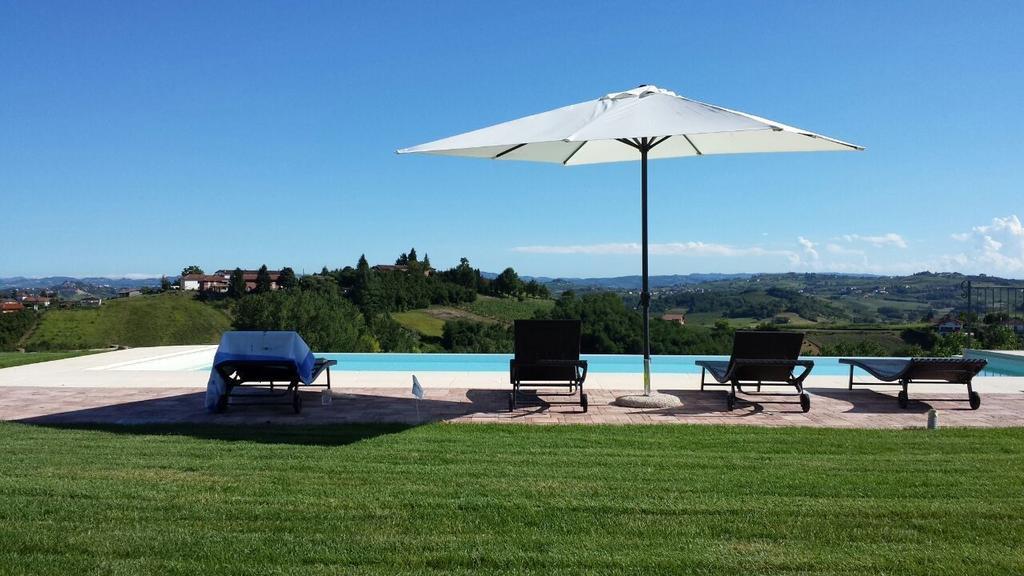 Alta Villa The Countryhouse Adults Only Boutique Bnb Vigliano d'Asti Buitenkant foto