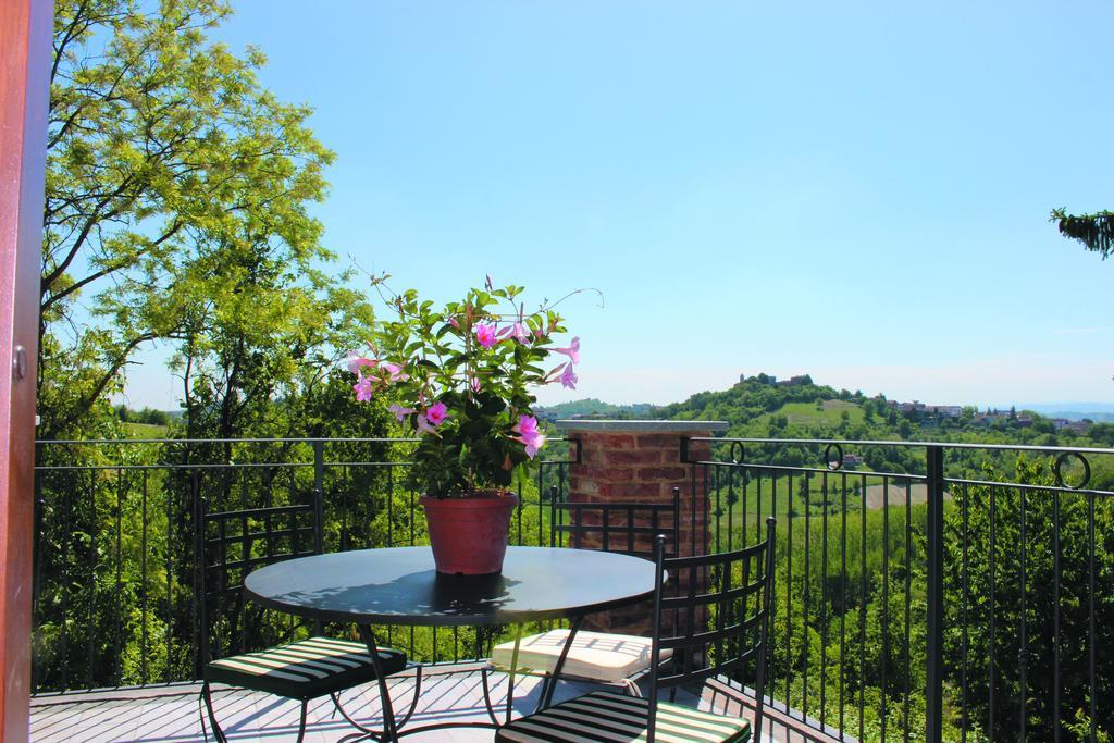 Alta Villa The Countryhouse Adults Only Boutique Bnb Vigliano d'Asti Buitenkant foto