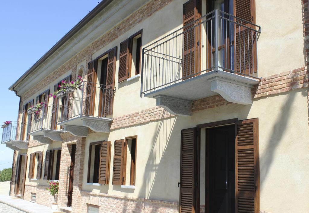 Alta Villa The Countryhouse Adults Only Boutique Bnb Vigliano d'Asti Buitenkant foto