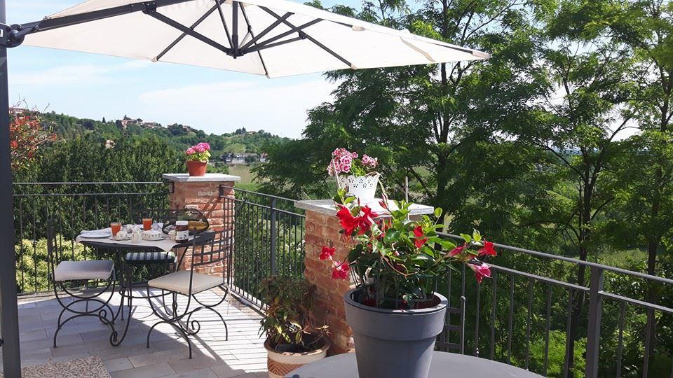 Alta Villa The Countryhouse Adults Only Boutique Bnb Vigliano d'Asti Buitenkant foto