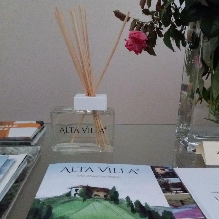 Alta Villa The Countryhouse Adults Only Boutique Bnb Vigliano d'Asti Buitenkant foto