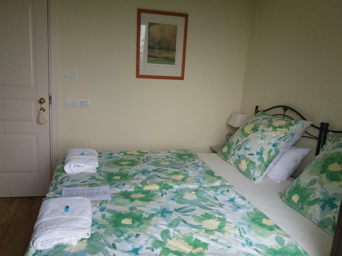 Alta Villa The Countryhouse Adults Only Boutique Bnb Vigliano d'Asti Buitenkant foto