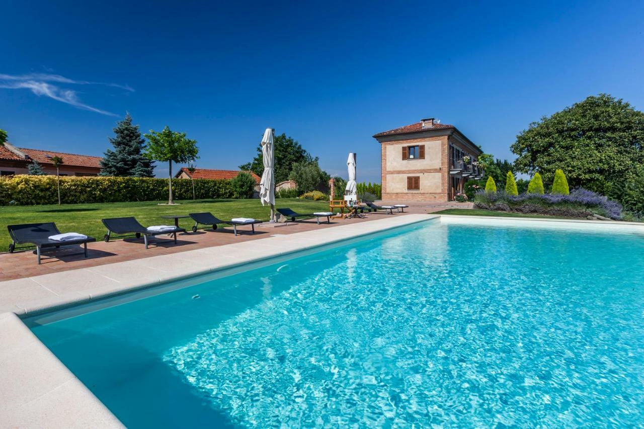 Alta Villa The Countryhouse Adults Only Boutique Bnb Vigliano d'Asti Buitenkant foto