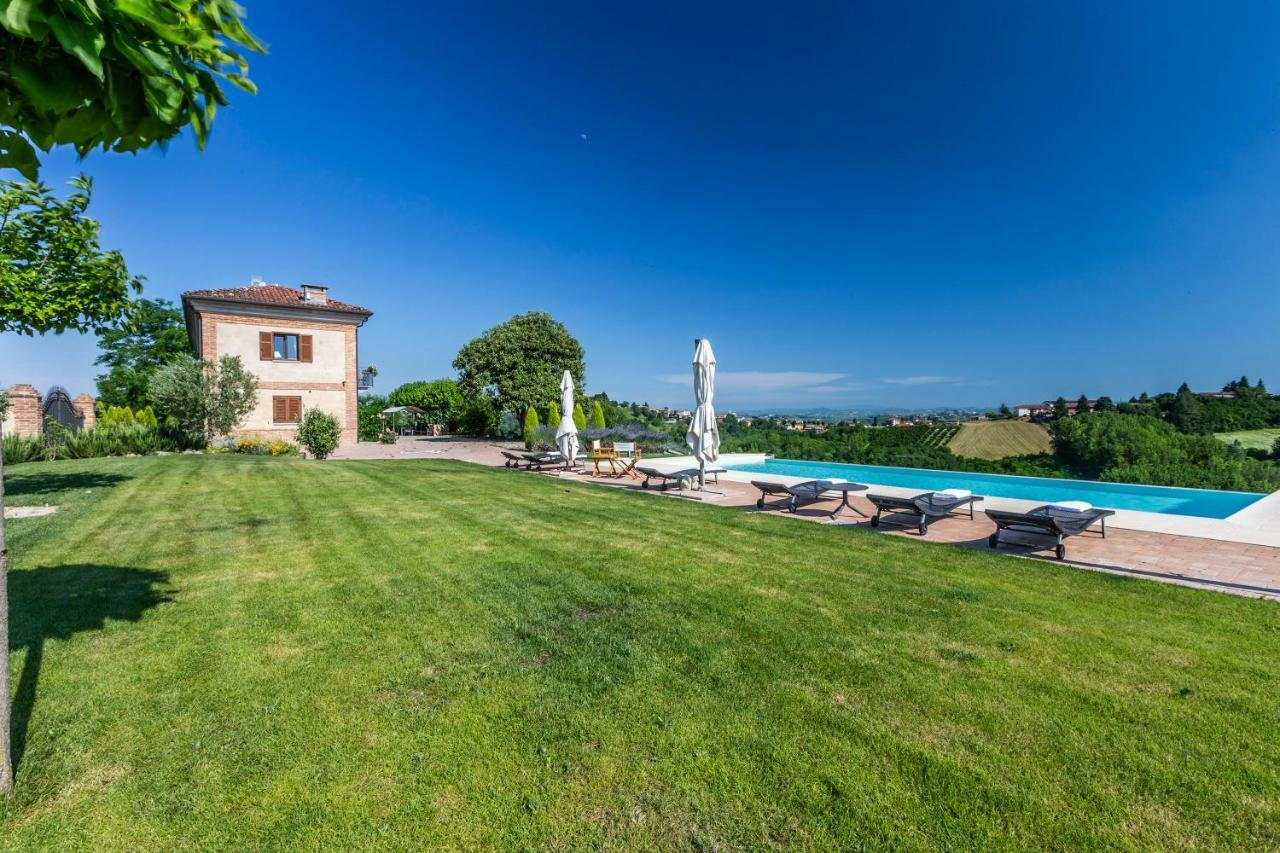 Alta Villa The Countryhouse Adults Only Boutique Bnb Vigliano d'Asti Buitenkant foto